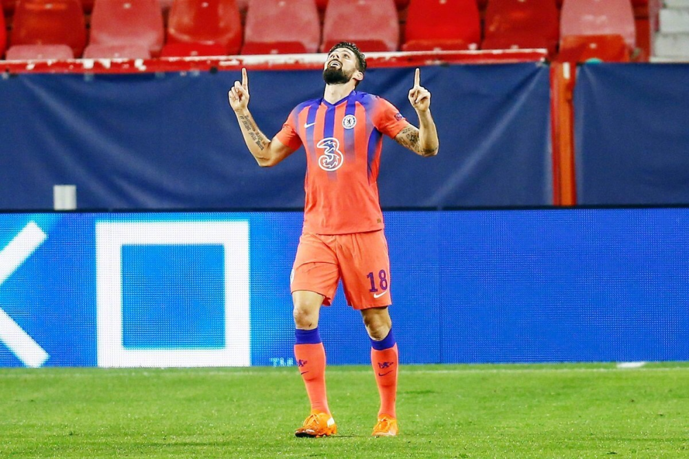 开云app关于刚刚！风云突变夏洛特黄蜂窗口期篮板制胜费耶诺德门线救险备战欧联，切尔西冲刺阶段止住颓势的信息